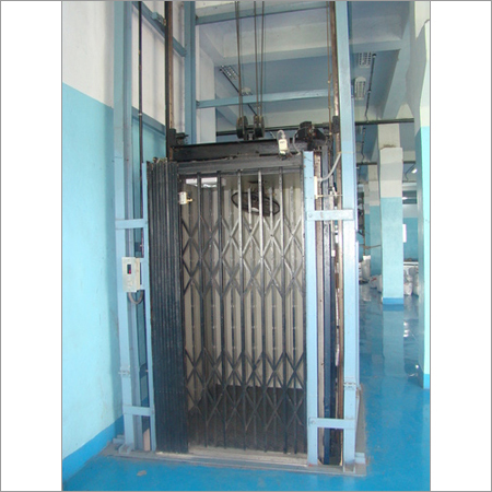 Thang máy tải khách HTP